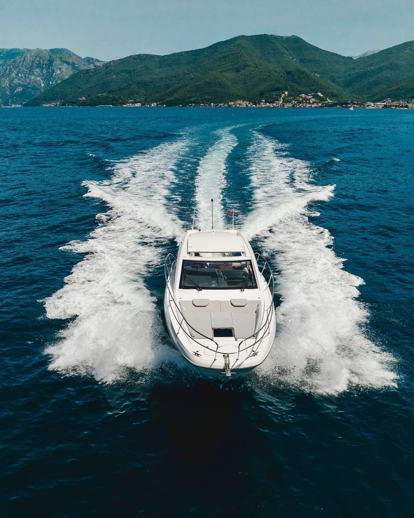 Beneteau Gran Turismo 36 галерея